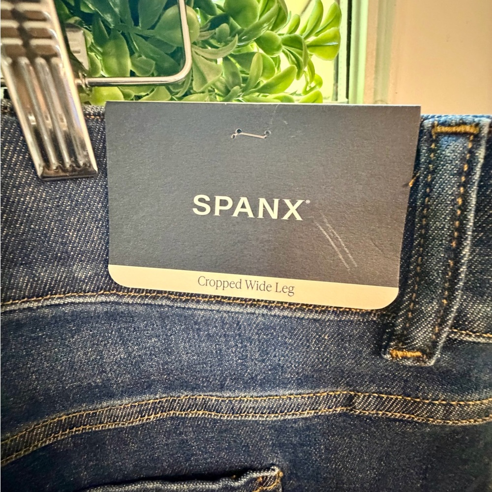 SPANX Authentic Blue Crop Wide Jeans, size 2X - Picture 3 of 6